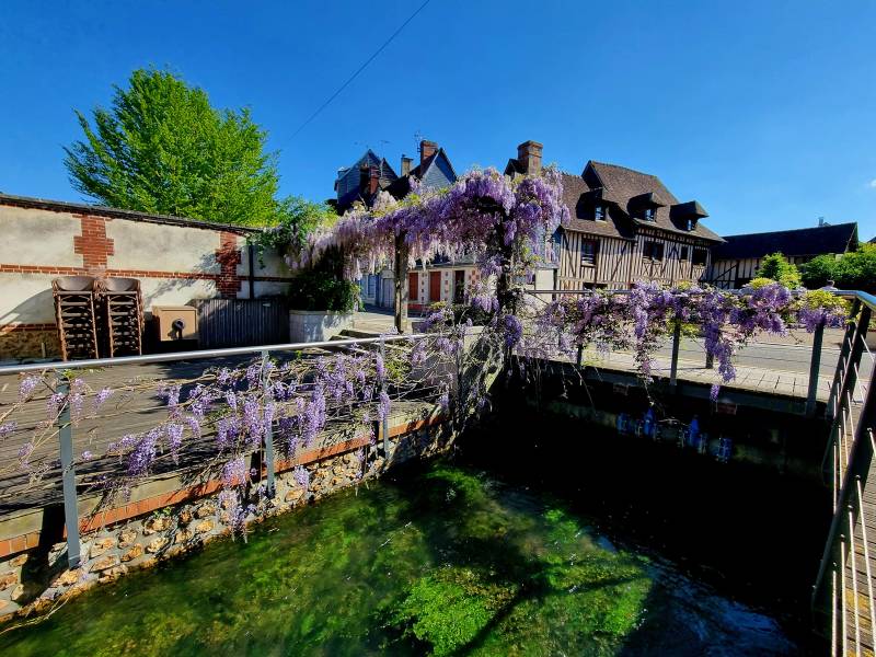 L’Agence de la Charentonne : votre agence immobilière spécialisée dans la vente immobilière à Bernay en Normandie
