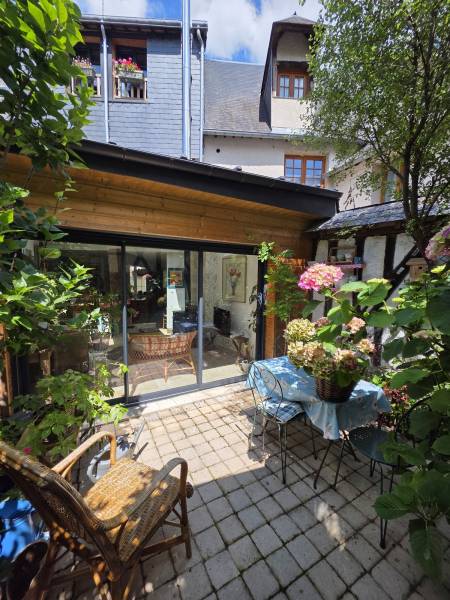 Joli jardin centre-ville de Bernay